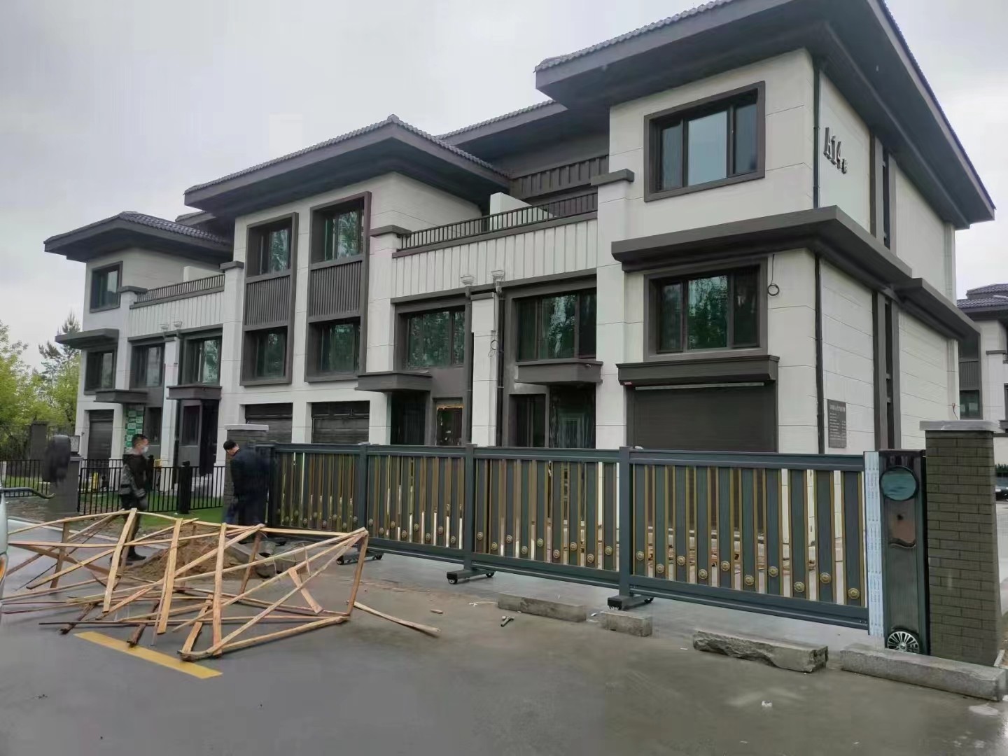 淮阴区伸缩门电话